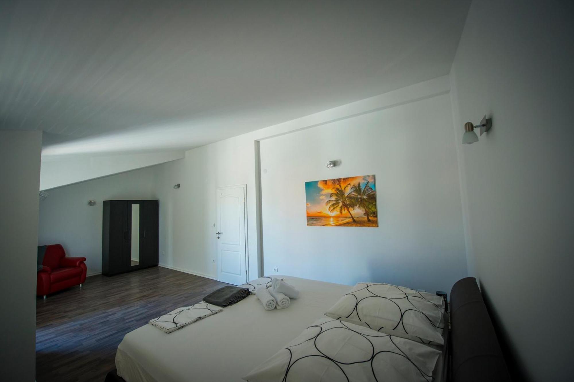 Apartments Nena ポドストラナ エクステリア 写真